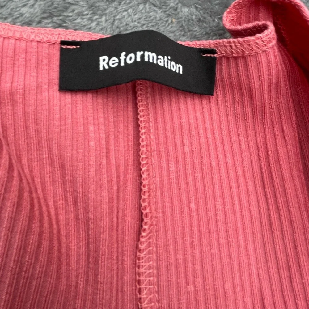 Reformation dark pink short sleeve midi wrap dress NO SIZE TAG Fits a size Small - Picture 3 of 4